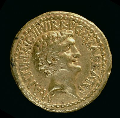 Aureus (avers) avec la tête nue de Marcus Antonius (82-30 av. J.-C.) Inscription: M ANT IMP AVG III VIR R P C M BARBAT Q P - Roman